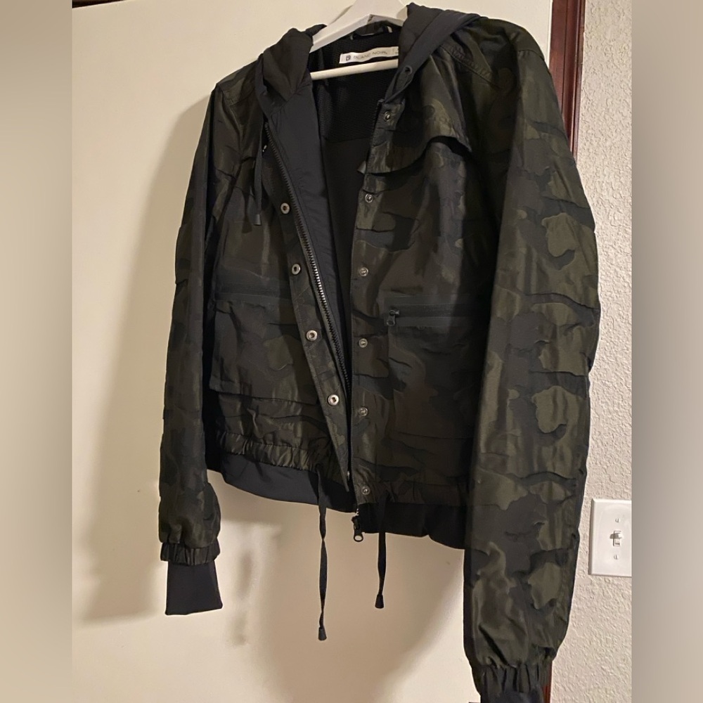 XL Camo Skyfall jacket new with tags
